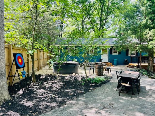 Mountain Retreat - Hot Tub, Lake, Fire Pit, Wineries, Restaurant Holiday home *