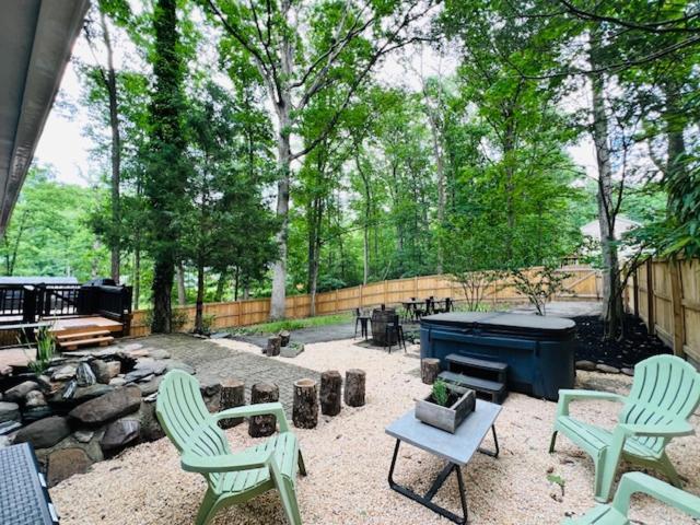 Holiday home Mountain Retreat - Hot Tub, Lake, Fire Pit, Wineries, Restaurant *