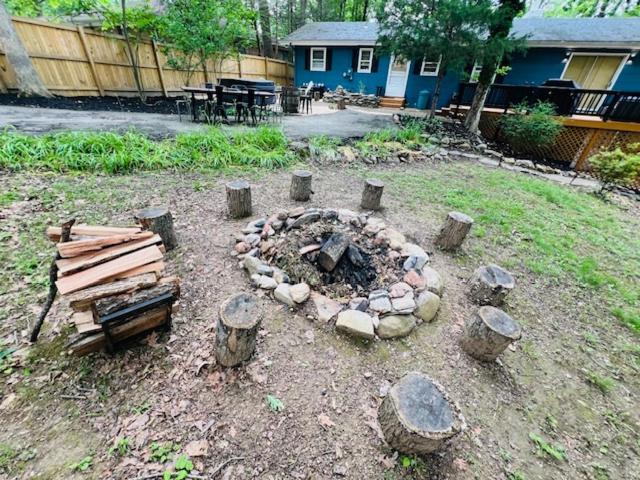 Mountain Retreat - Hot Tub, Lake, Fire Pit, Wineries, Restaurant Harpers Ferry