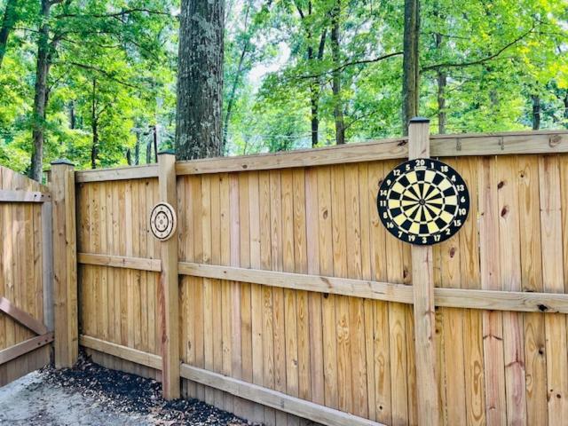Mountain Retreat - Hot Tub, Lake, Fire Pit, Wineries, Restaurant * Harpers Ferry