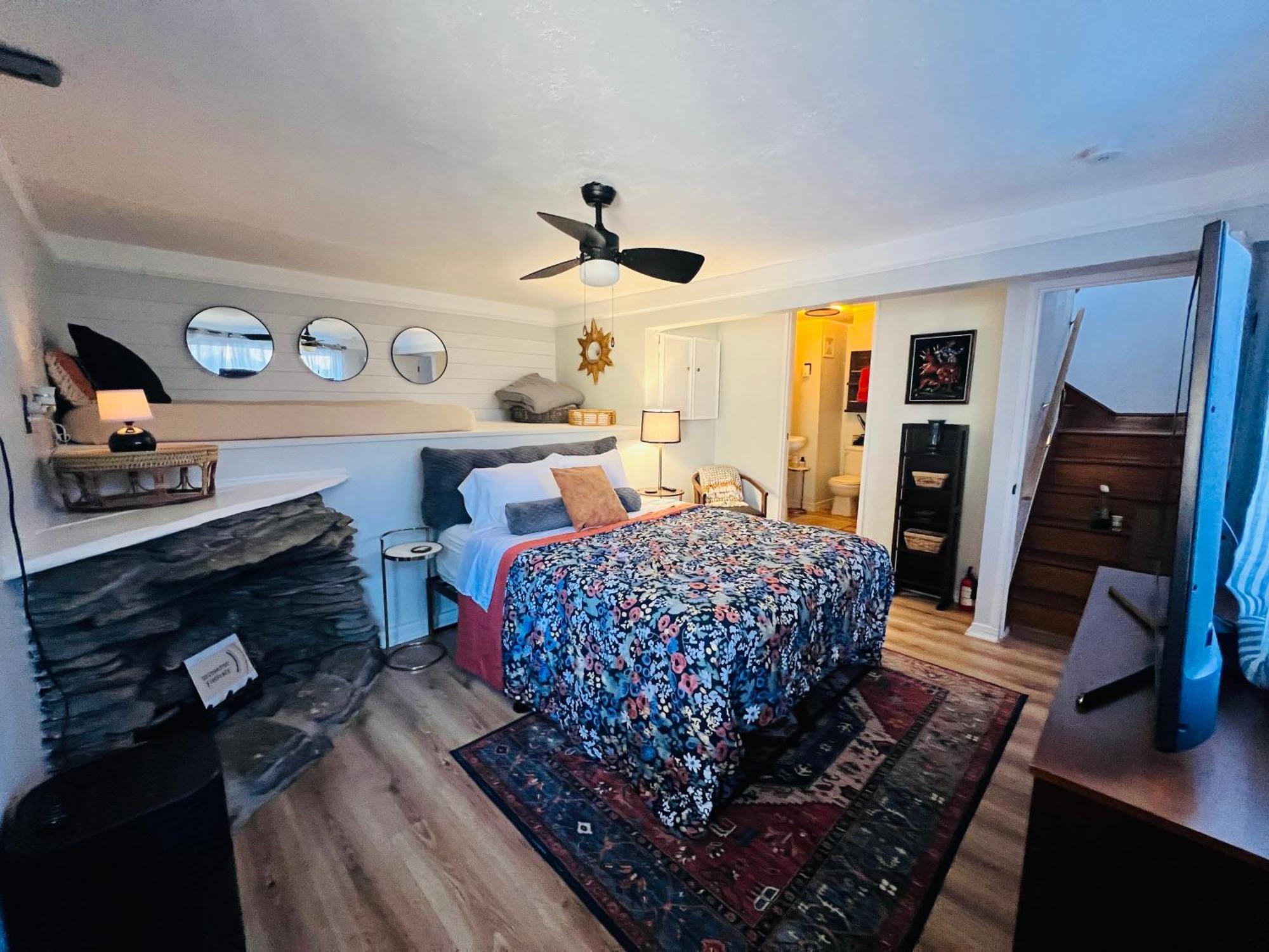 Holiday home Mountain Retreat - Hot Tub, Lake, Fire Pit, Wineries, Restaurant Harpers Ferry
